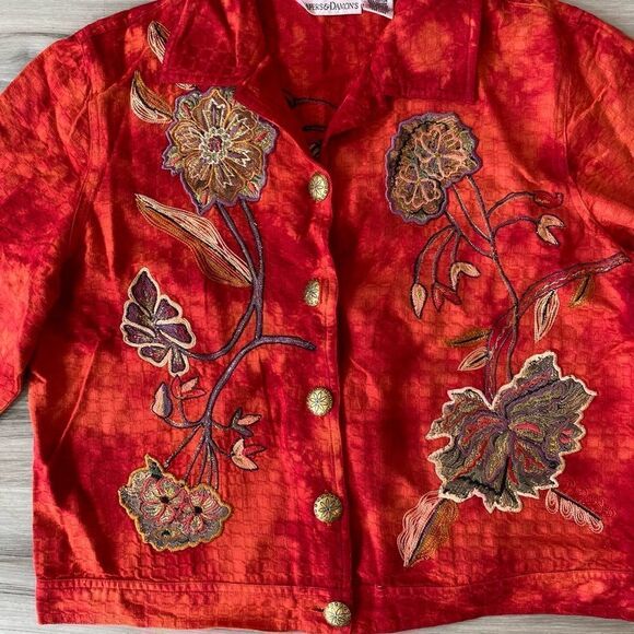 Draper’s and Damon’s embroidered jacket with detail - Picture 2 of 14